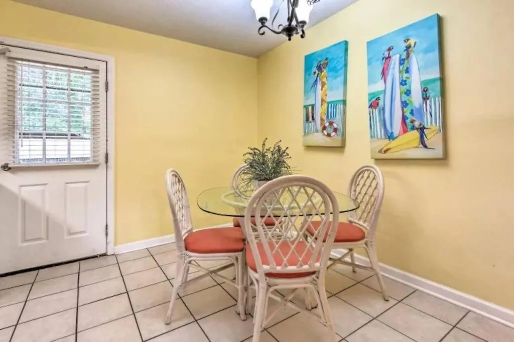Cozy 2-Bedroom Townhouse W/ Pool And Golf Cart Panama City Beach United States