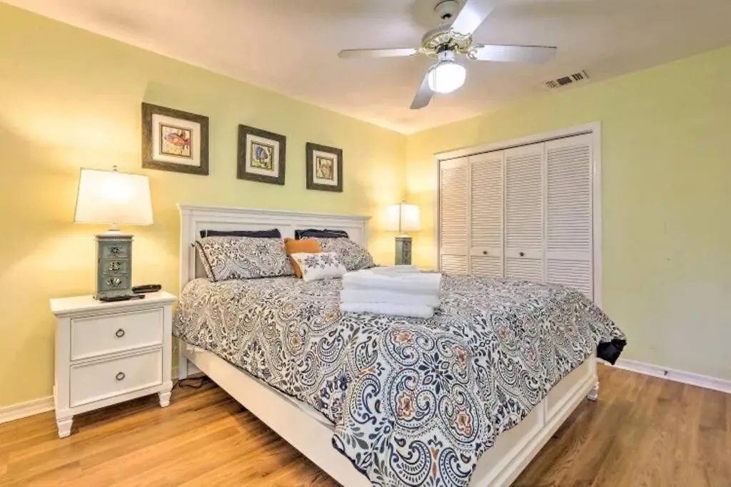 Cozy 2-Bedroom Townhouse W/ Pool And Golf Cart Panama City Beach United States